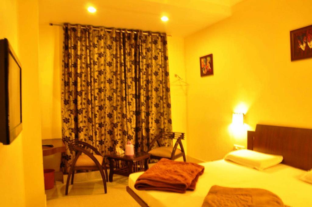 Hotel Star Inn Gangānagar Kültér fotó