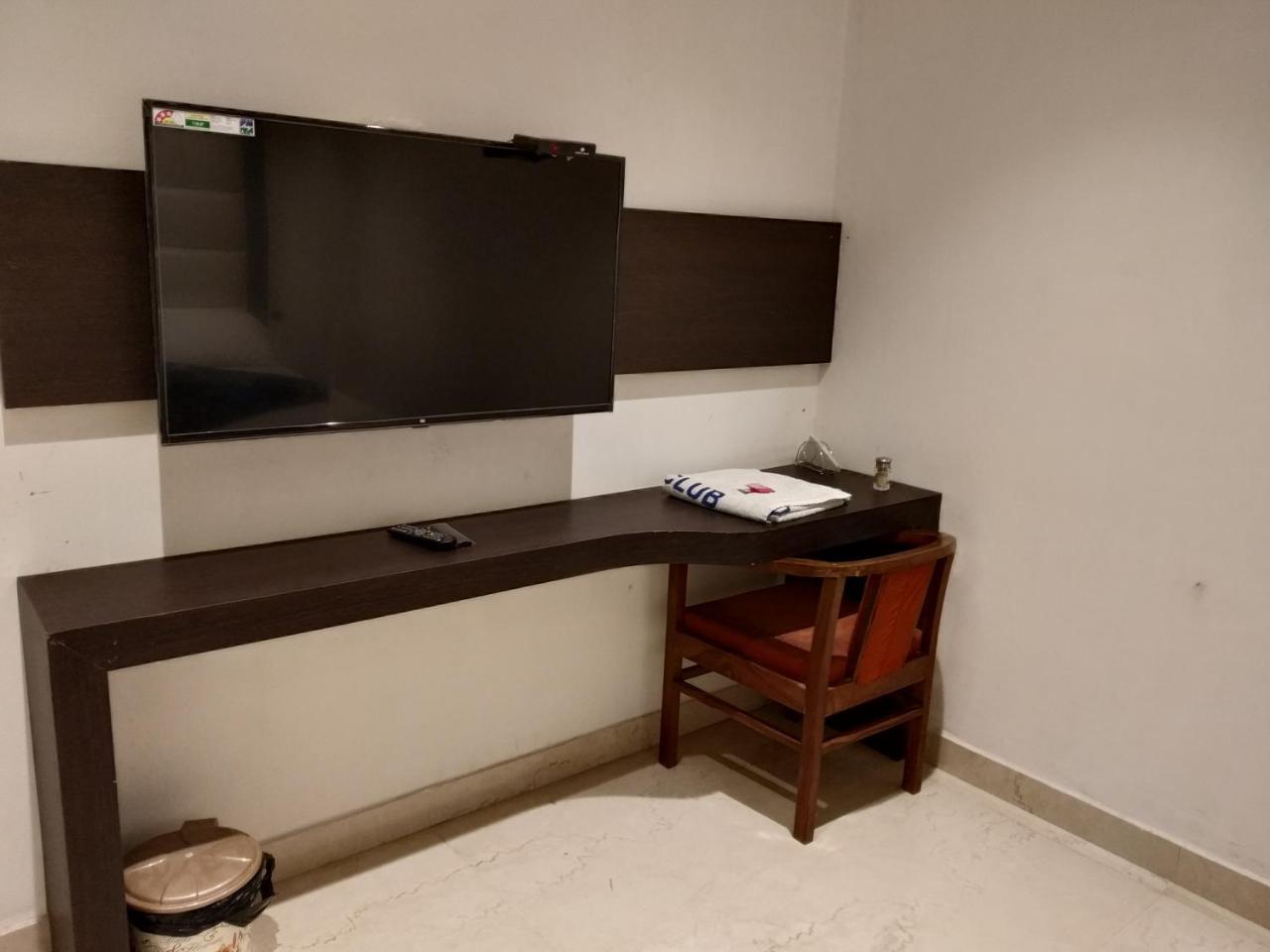 Hotel Star Inn Gangānagar Kültér fotó