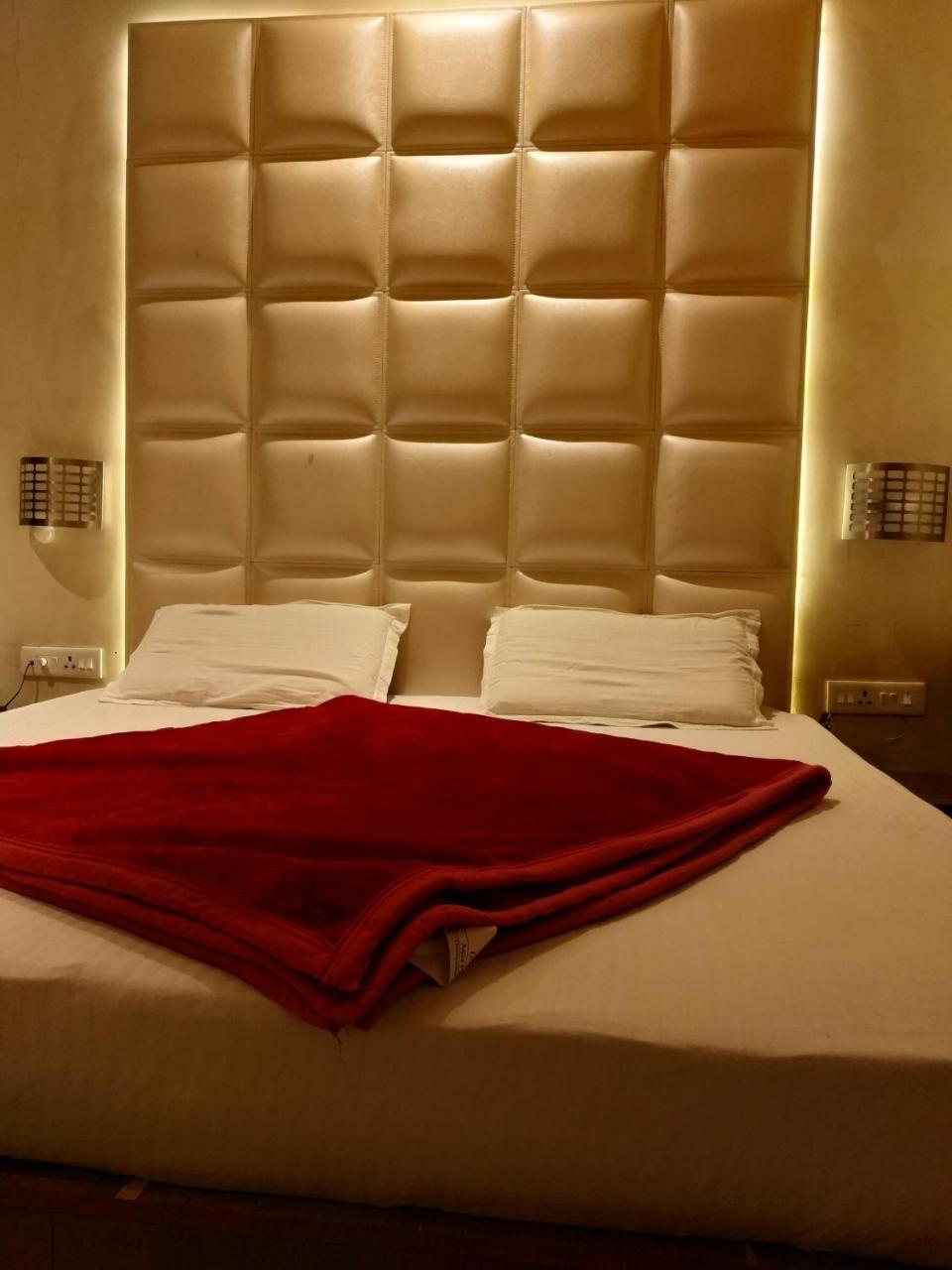 Hotel Star Inn Gangānagar Kültér fotó