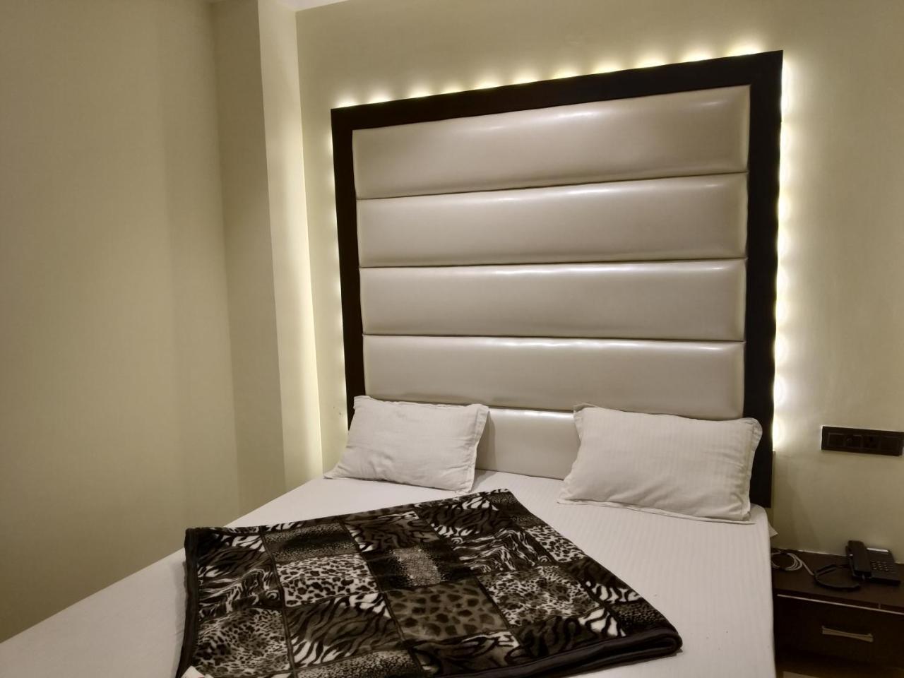Hotel Star Inn Gangānagar Kültér fotó