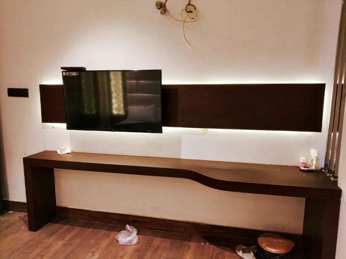 Hotel Star Inn Gangānagar Kültér fotó