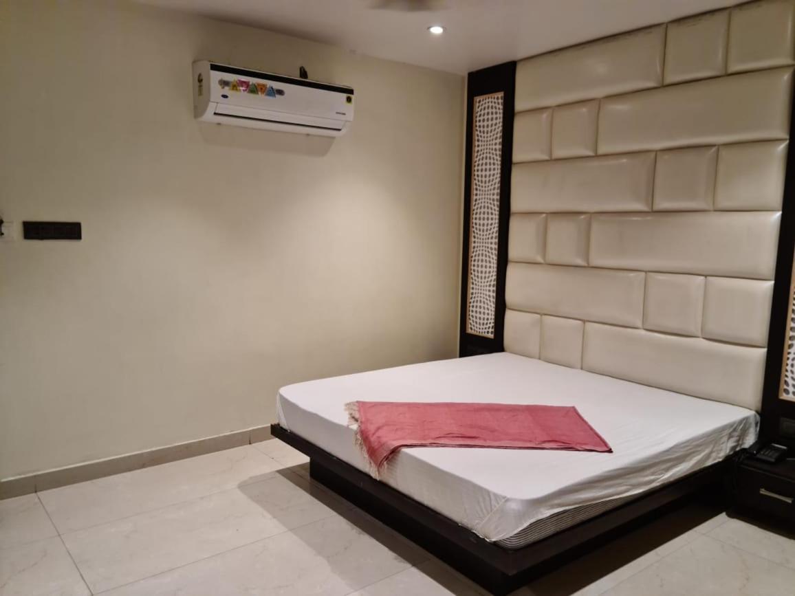Hotel Star Inn Gangānagar Kültér fotó